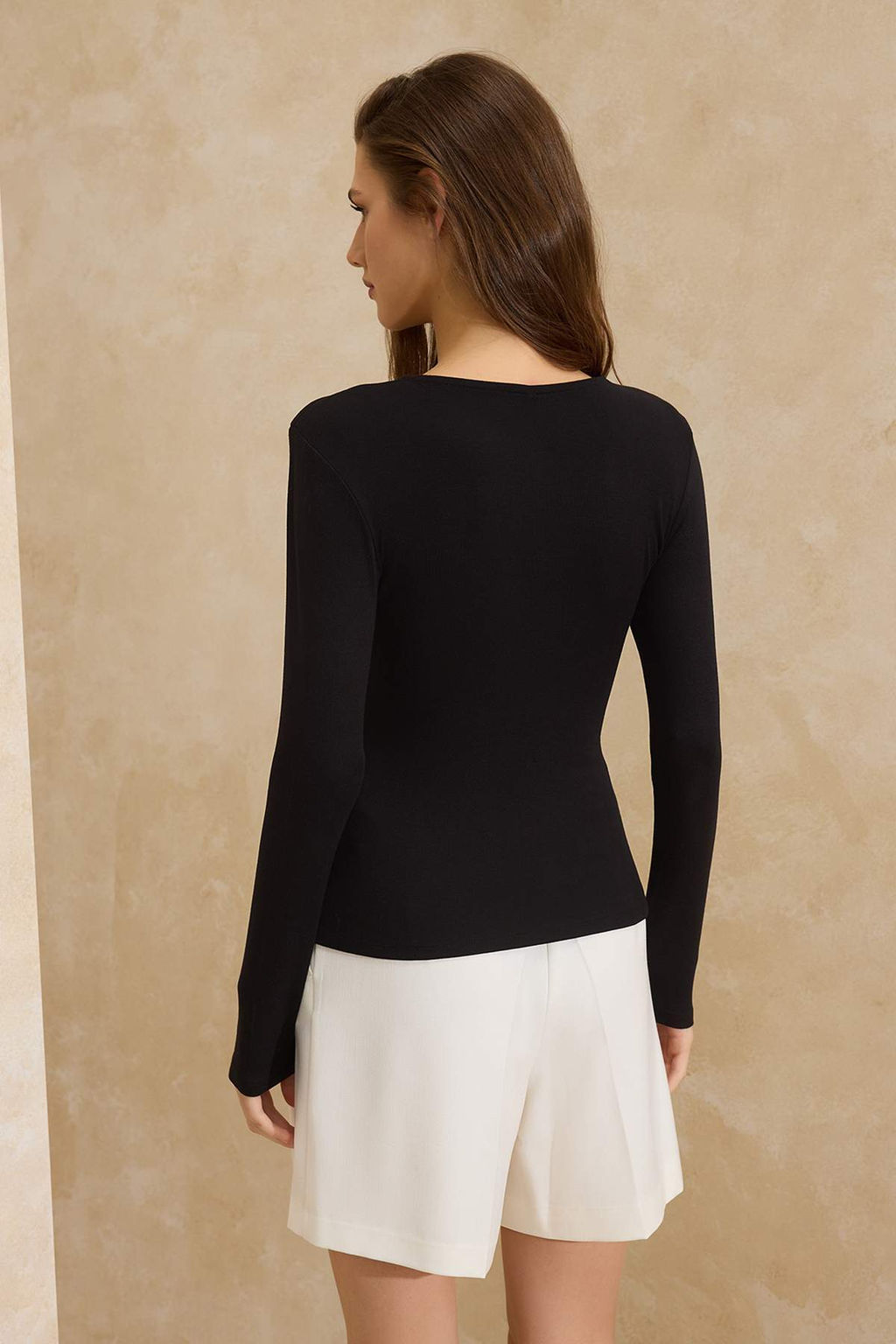 Siyah Fitted/Vucuda Oturan Uzun Kollu Pencere Detayl? Premium Yumusak Orme Bluz TWOSS26BZ00247