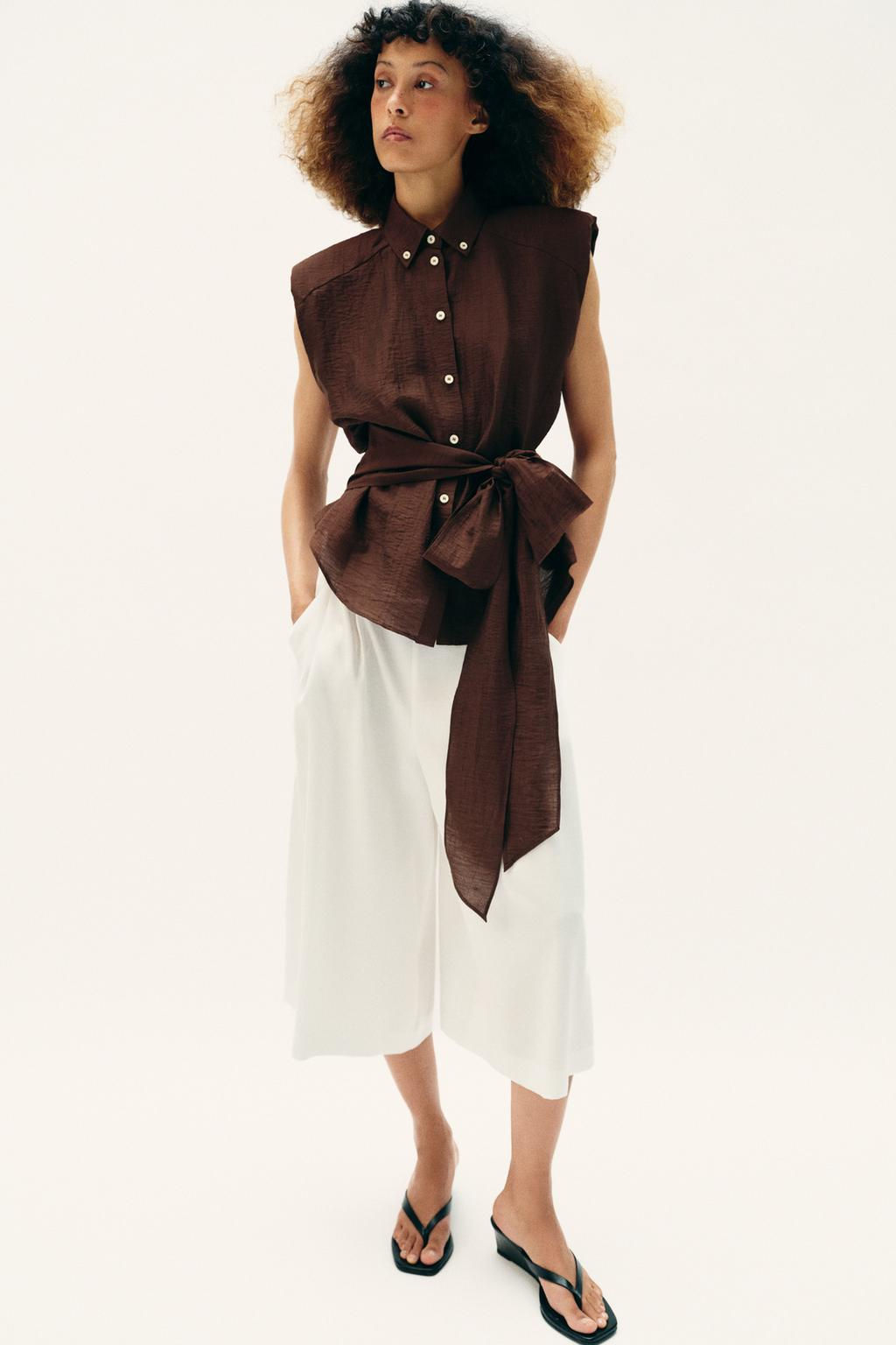LINEN BLEND SHOULDER PAD TOP WITH BELT