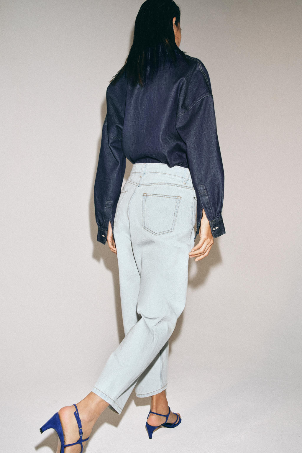 JEANS ZW COLLECTION TAPERED TIRO MEDIO / Azul claro - Zara фото 5