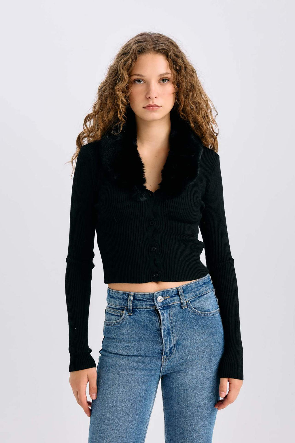 Slim Fit Dar Kesim Suni Kurklu V Yaka Dugmeli Triko H?rka - Defacto фото 2