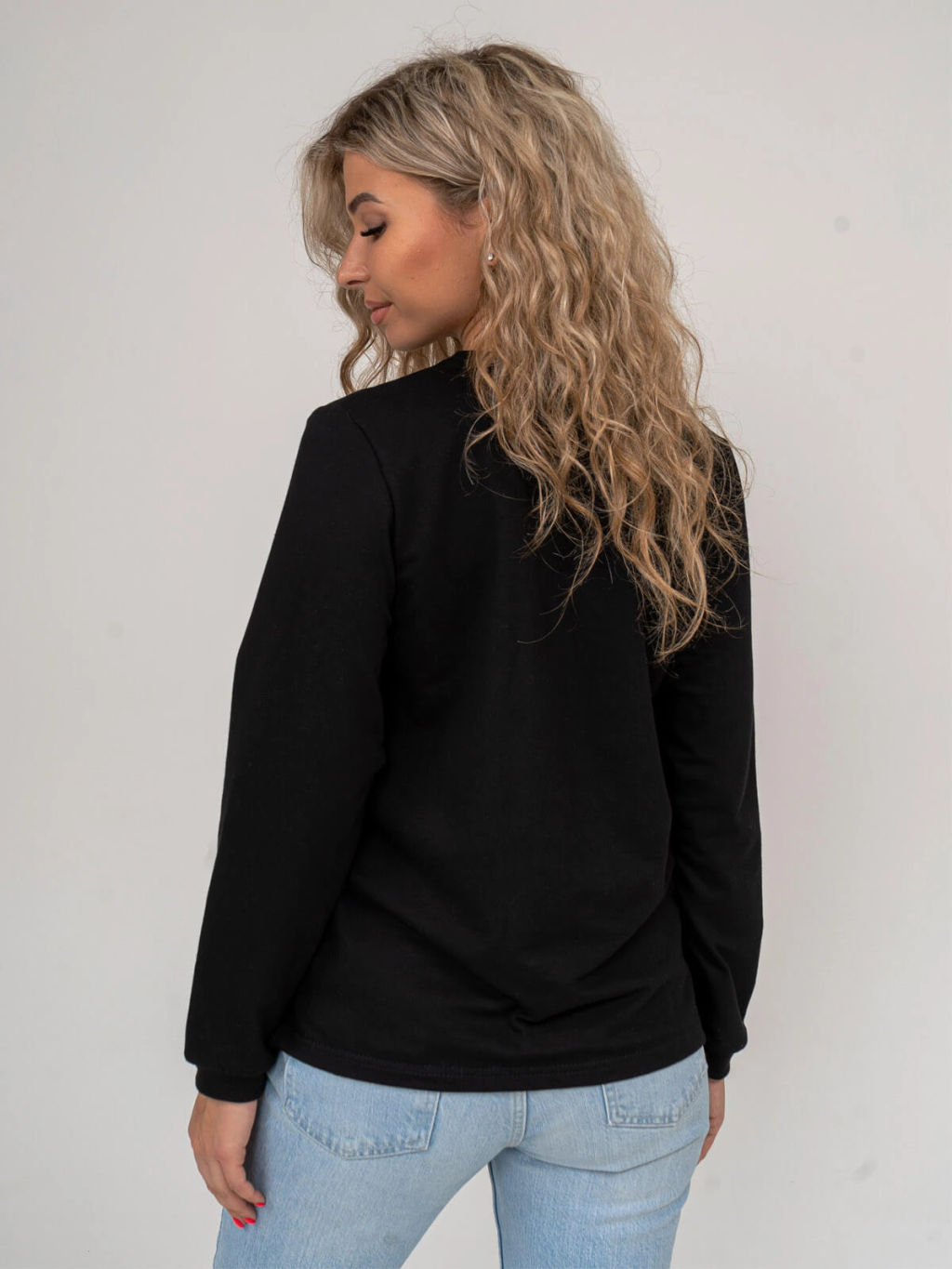 Толстовка женская, цвет черный