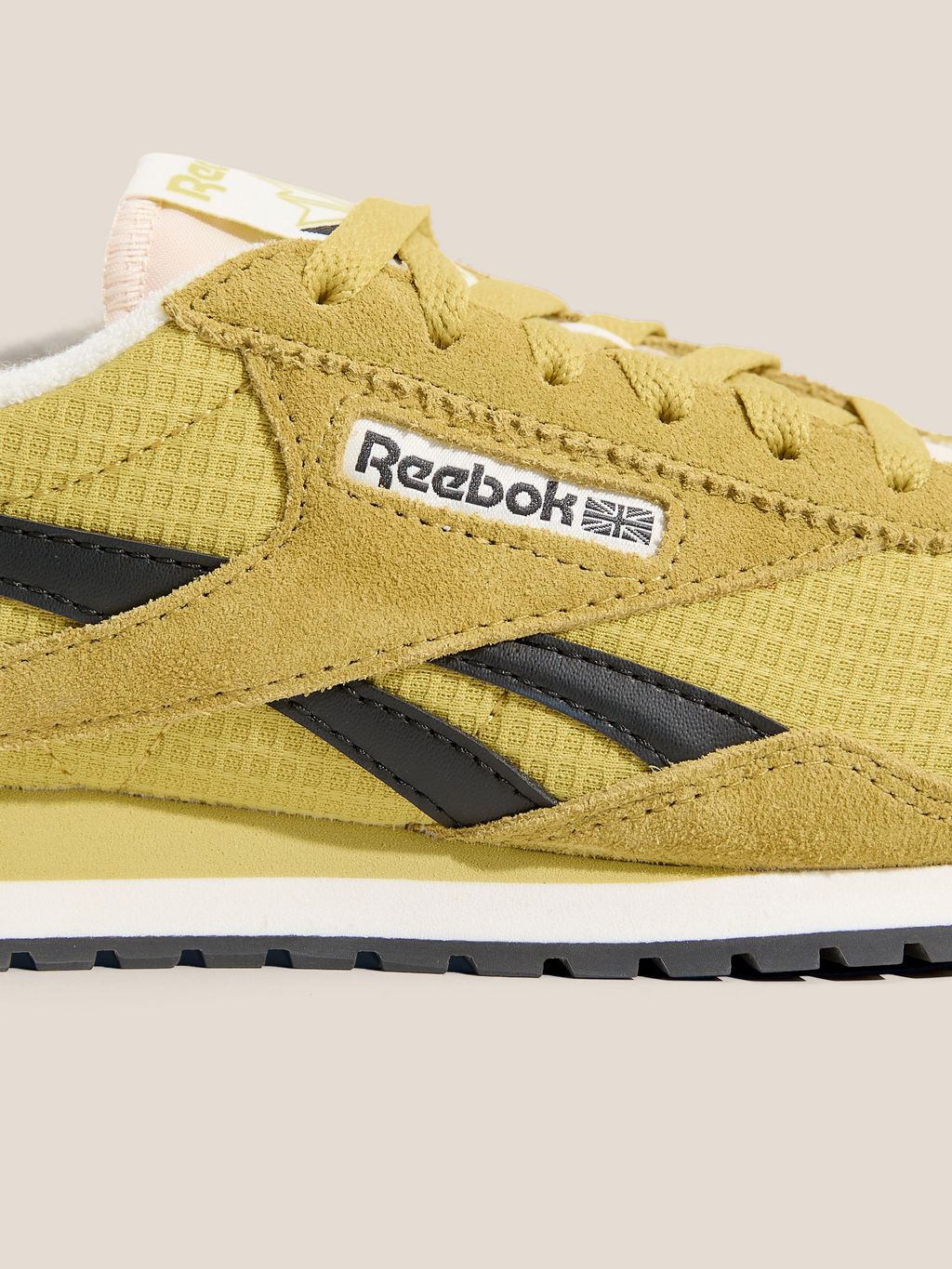 Женские кроссовки REEBOK CLASSIC AZ Артикул 4494441, зеленовато-желтый