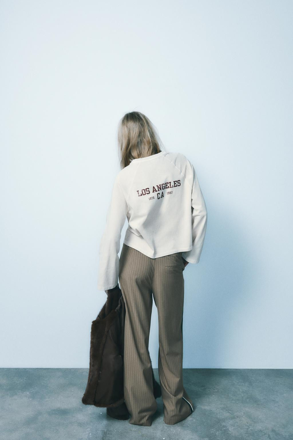 VARSITY WASHED EFFECT T-SHIRT - Zara фото 5