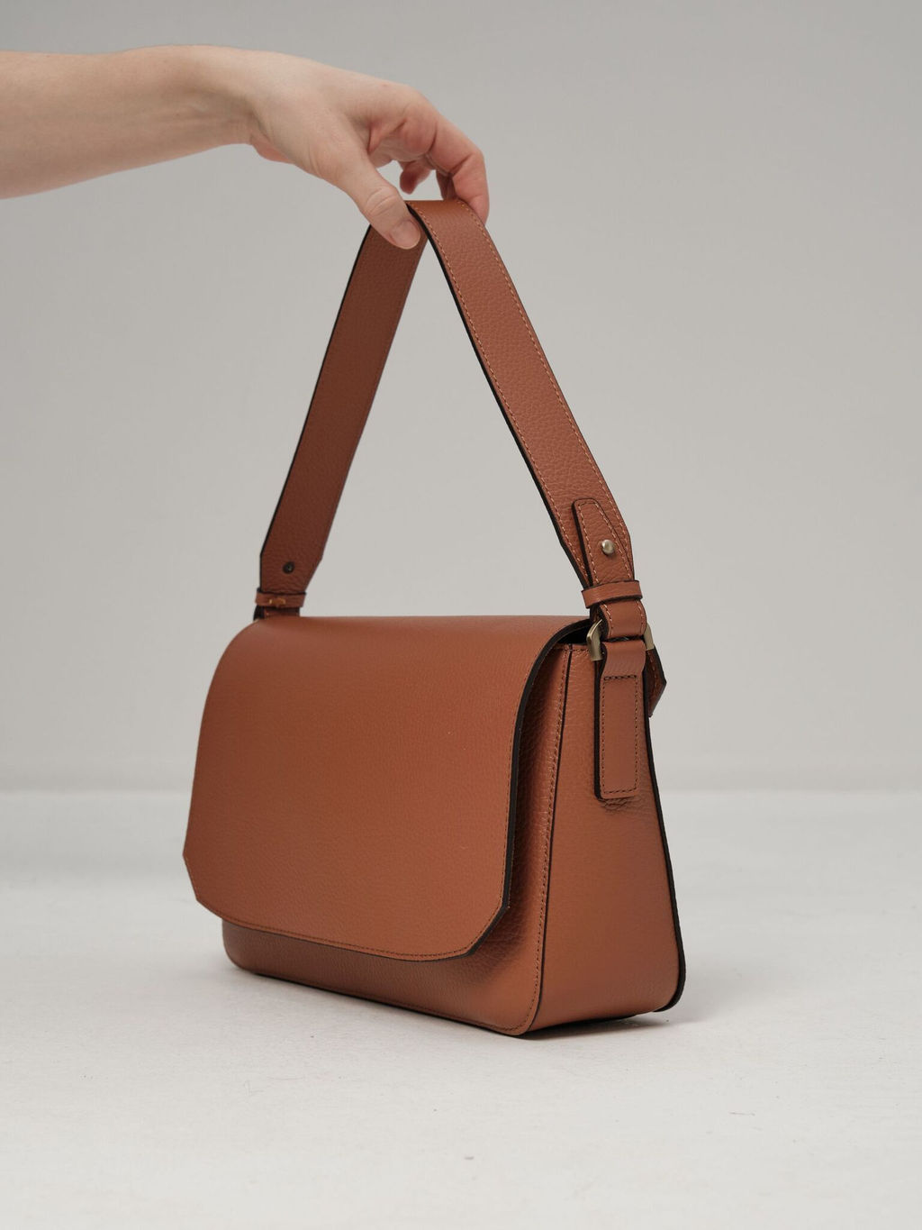 Сумка кожаная Deboro 30512 коричневый камень