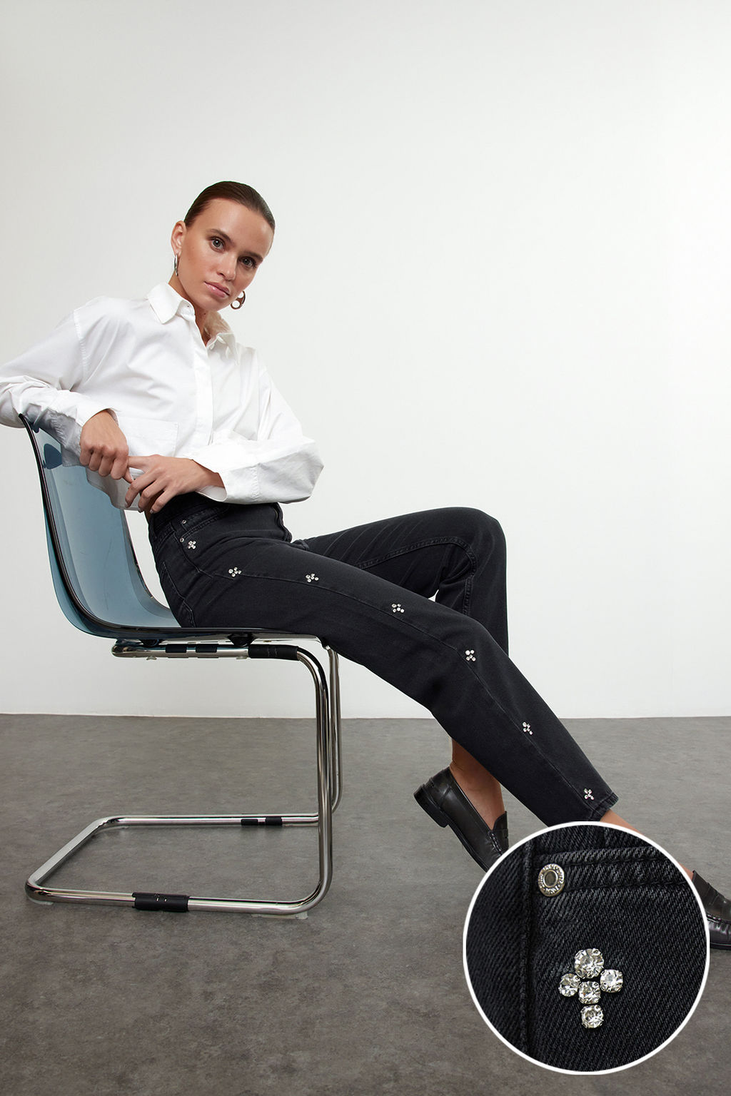 Siyah Tasl? Yuksek Bel Mom Jeans TWOAW25JE00255 - Trendyolmilla фото 8