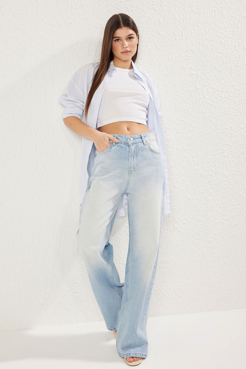 Mavi Dusuk Bel Wide Leg Jeans TWOSS25JE00178 - Trendyolmilla фото 2
