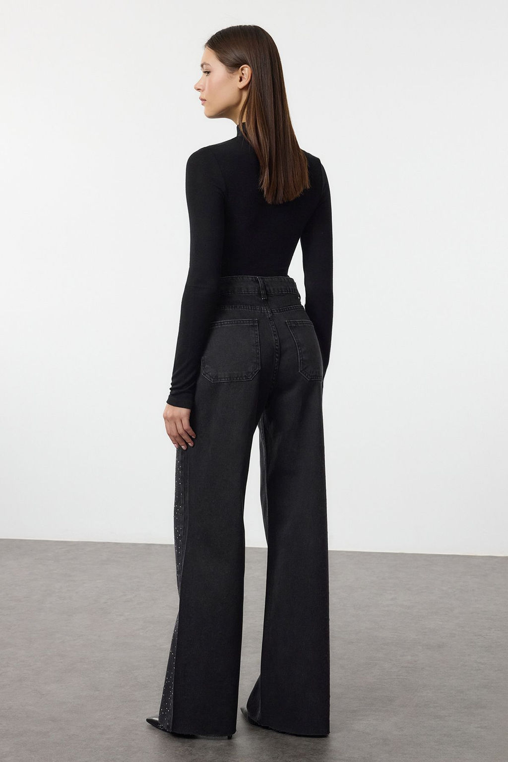 Siyah Tas Detayl? Yuksek Bel Genis Paca Wide Leg Jeans TWOAW25JE00379 - Trendyolmilla фото 5