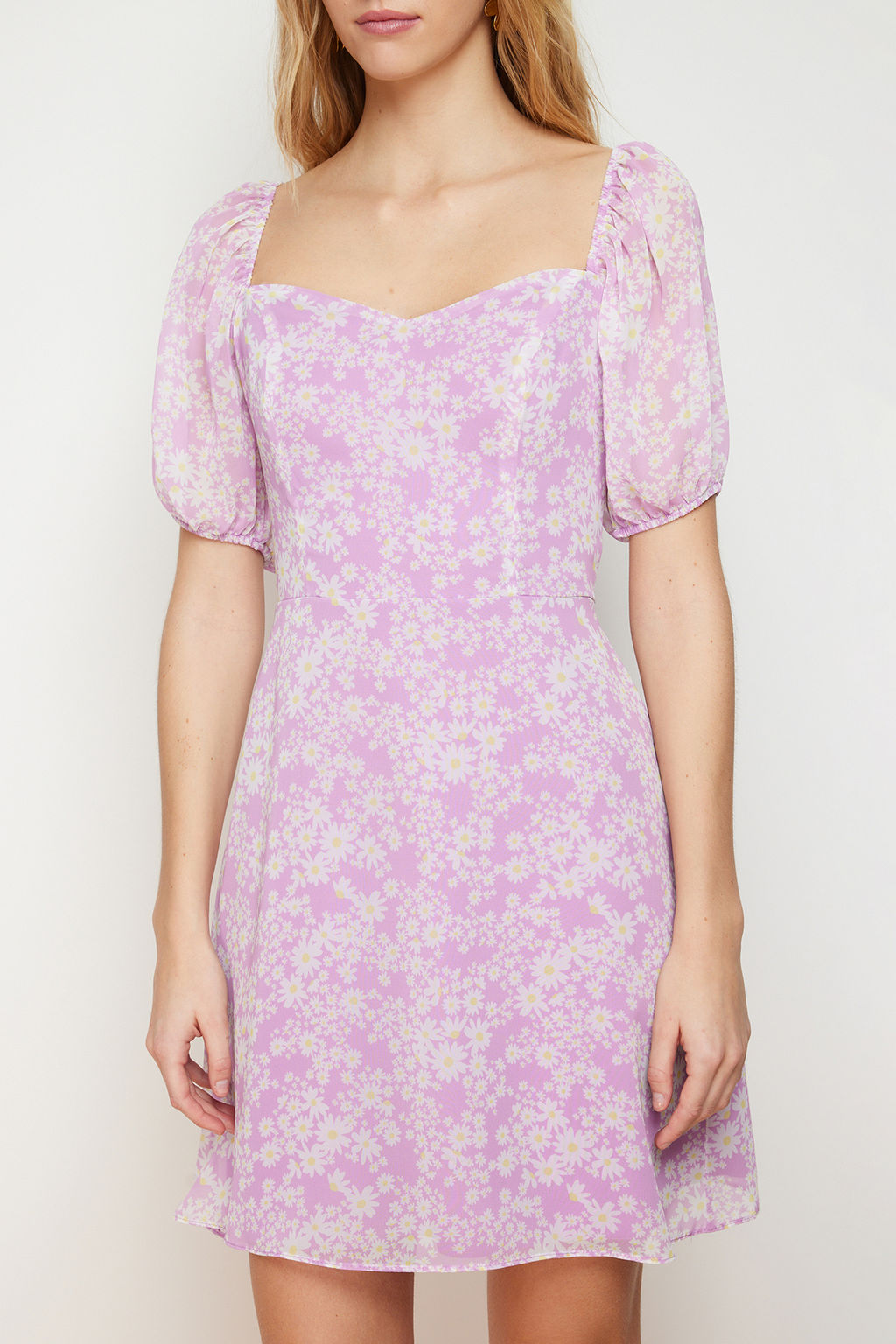 Lila Cicek Desenli A-Kesim Sifon Astarl? Mini Dokuma Elbise TWOSS23EL00512 - Trendyolmilla фото 4