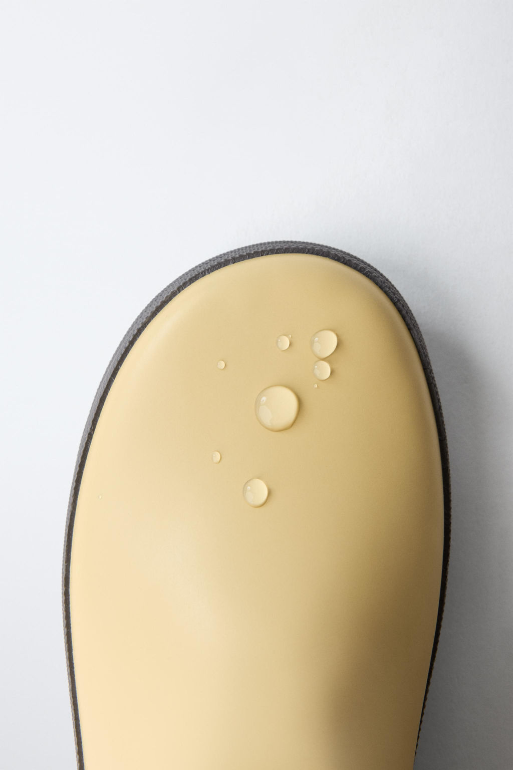 BOTA DE AGUA COLOR BLOCK / Marr?n Arena