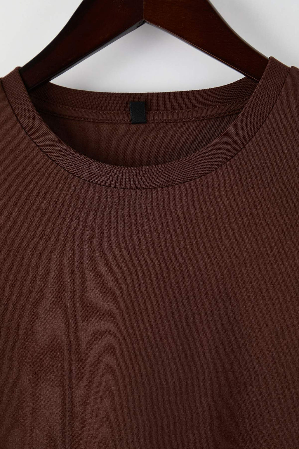 TRENDYOLMILLA Siyah Premium Ispanyol Kol Bisiklet Yaka Regular/Normal Kal?p Orme T-Shirt TWOAW24TS00008  фото 24