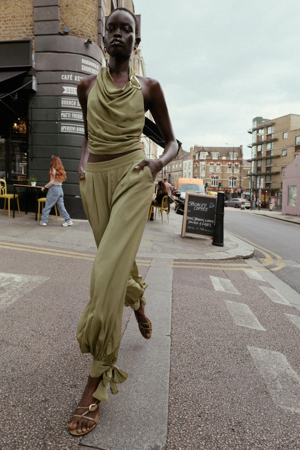CUFFED HEM BALLOON TROUSERS