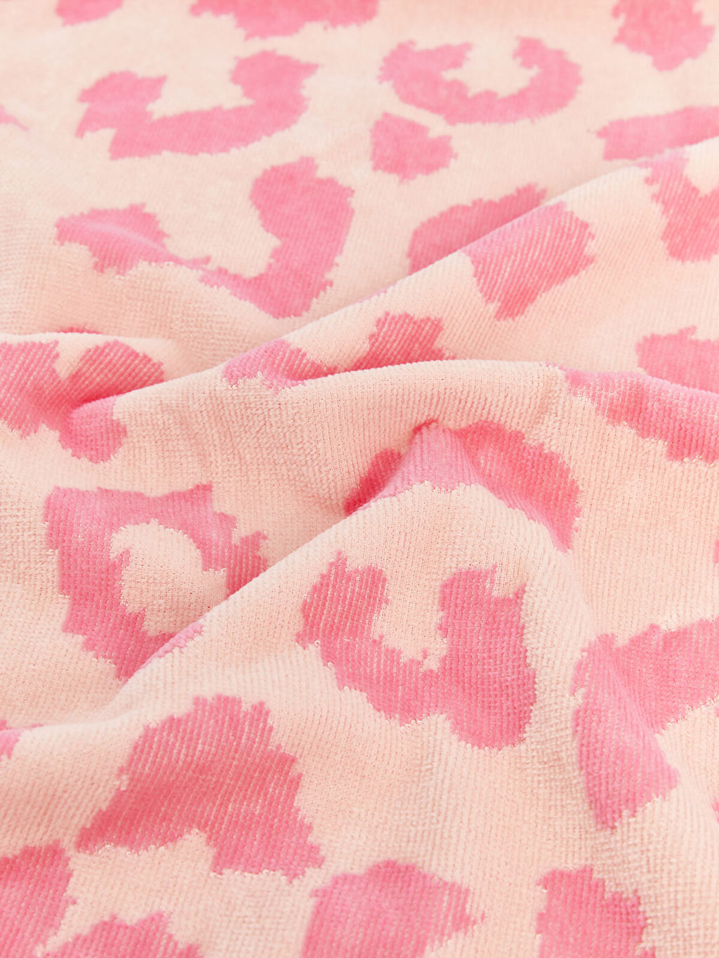LC Waikiki Pembe Desenli Kad_n Plaj Havlusu 70x150 cm
