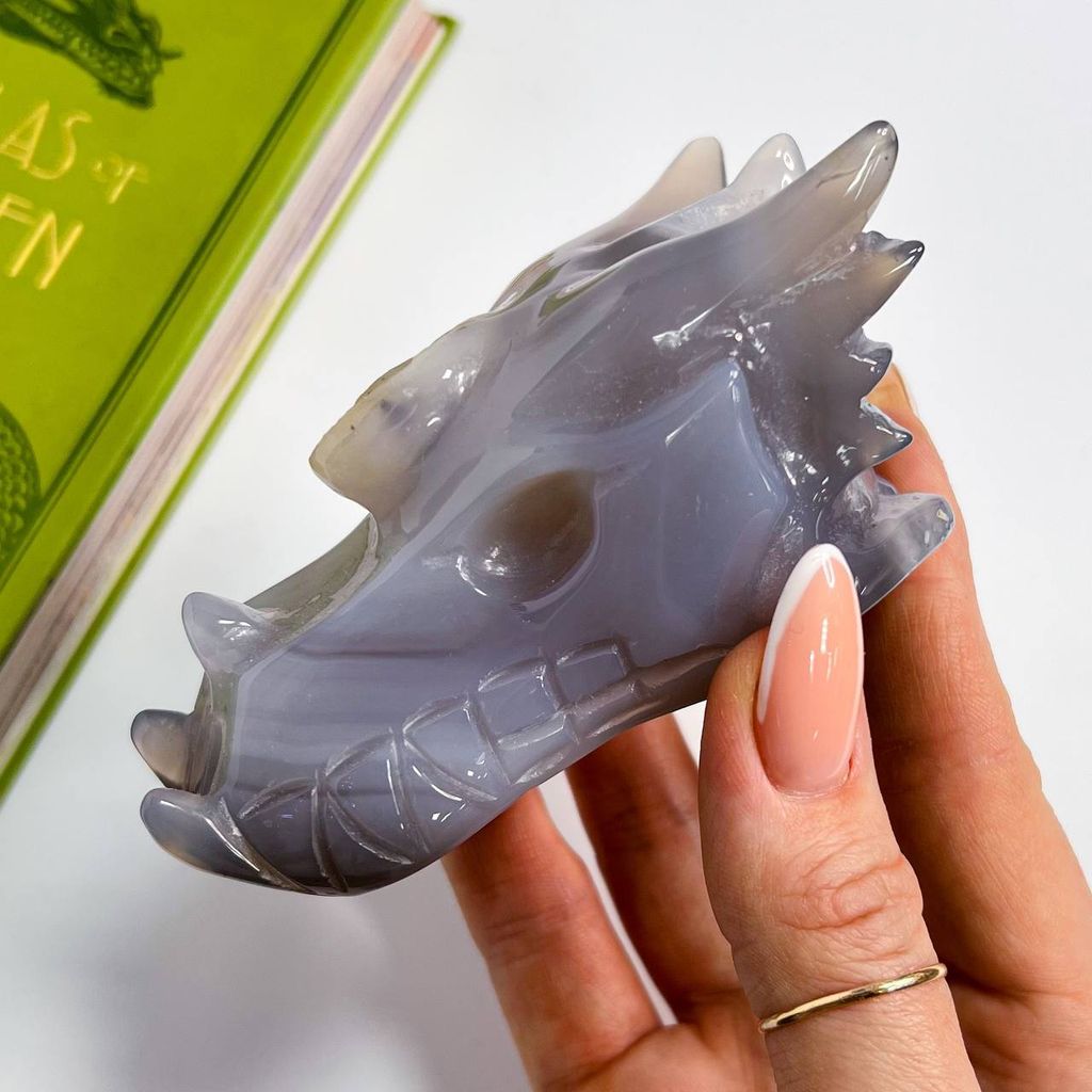 Дракон резной из Агата с жеодой