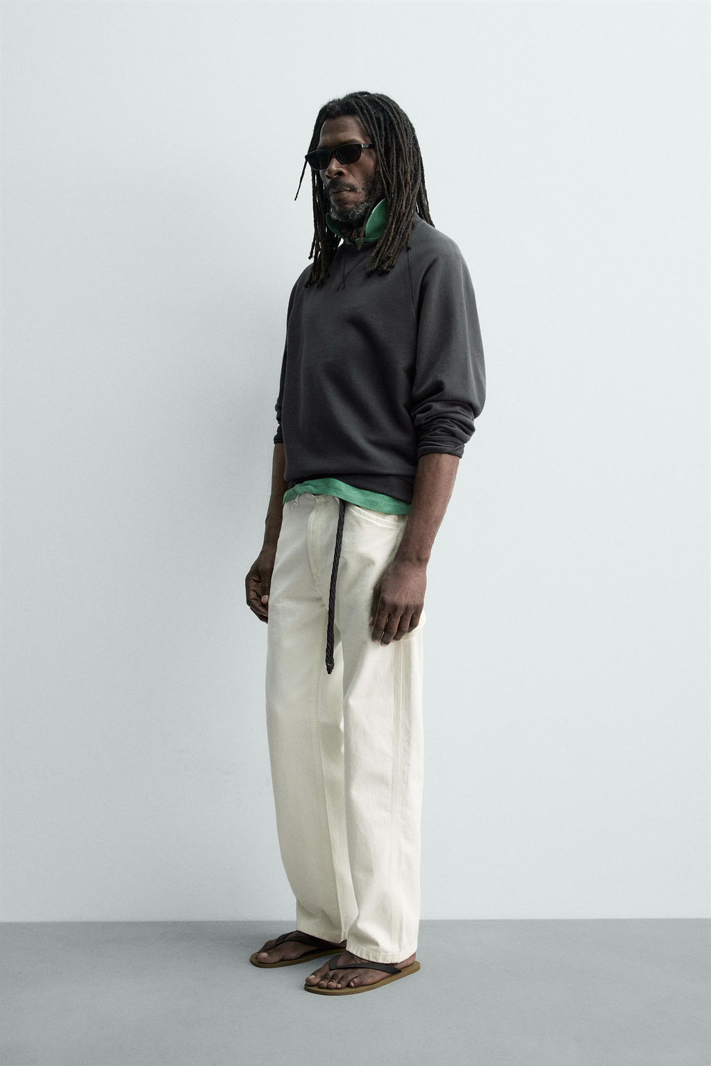 SUDADERA LAVADA CREWNECK AARON LEVINE X ZARA / Marino  фото 4