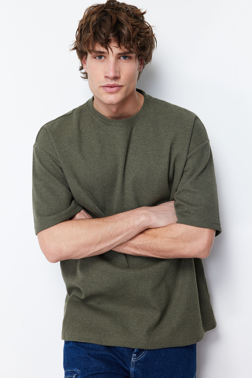 Haki Oversize K?sa Kollu Dokulu T-shirt TMNSS22TS00049