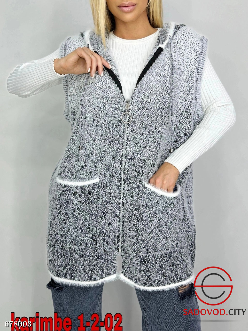 Жилетка на молнии с капюшон