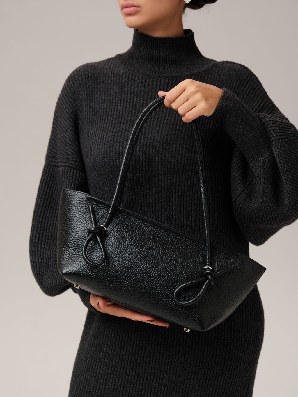 Кожаная сумка Linda DBR 31340 черный