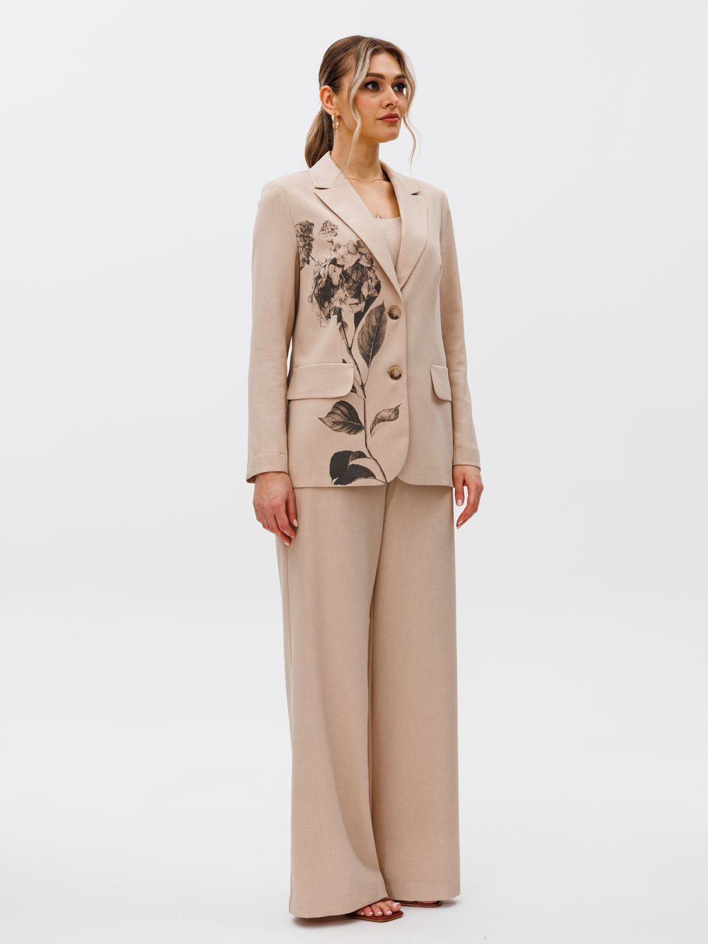 Костюм из жакета, топа и брюк. - Gizart фото 30