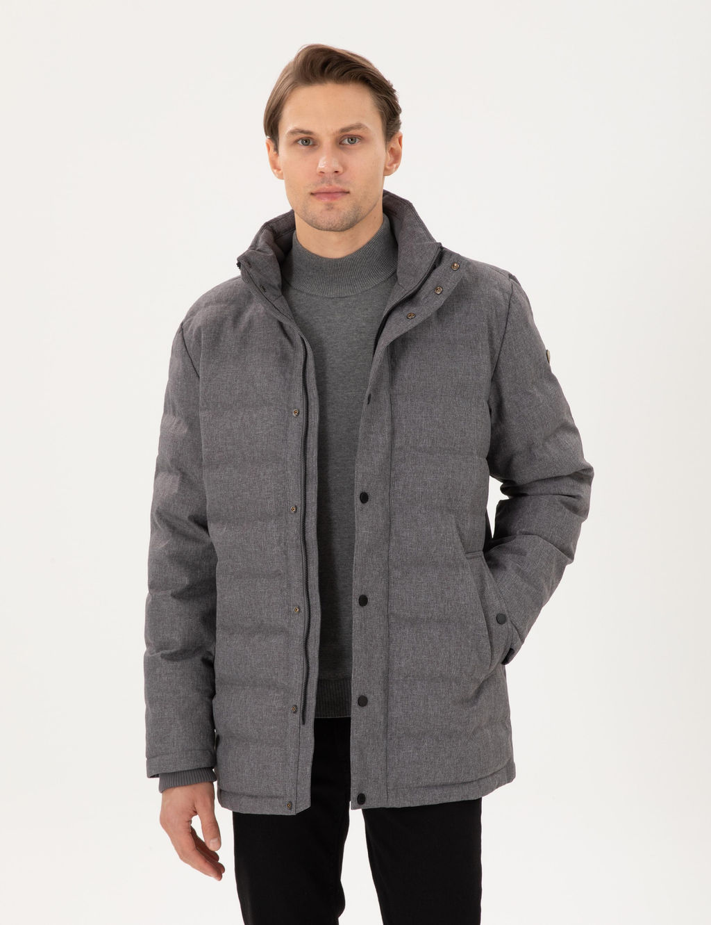 Gri Kaz T_y_ S_cak Tutan Mont