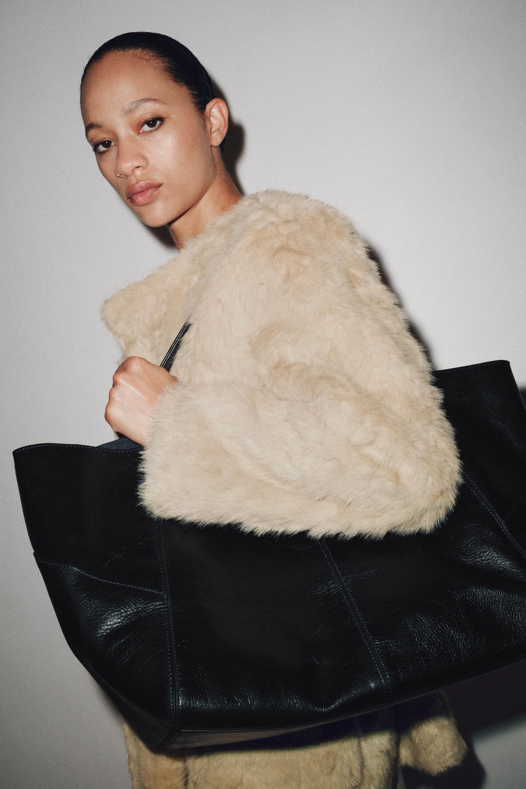ZW COLLECTION FAUX FUR BELTED JACKET - Zara фото 6