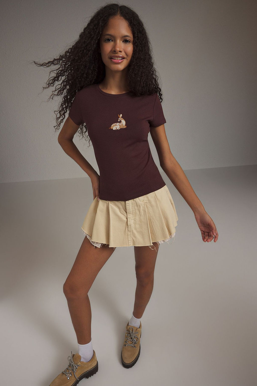 Trendyolmilla Antrasit Fitted/Vucuda Oturan Civciv Nak?sl? K?sa Kollu Esnek Orme Bluz TWOSS25BZ00462 фото 5