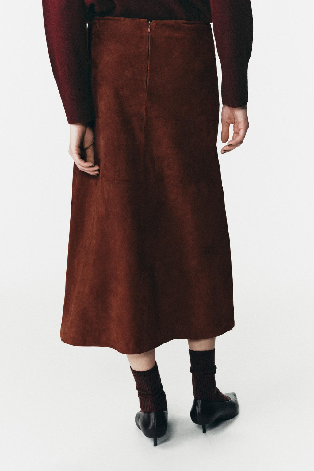 100% SUEDE LEATHER MIDI SKIRT LIMITED EDITION - Zara фото 2