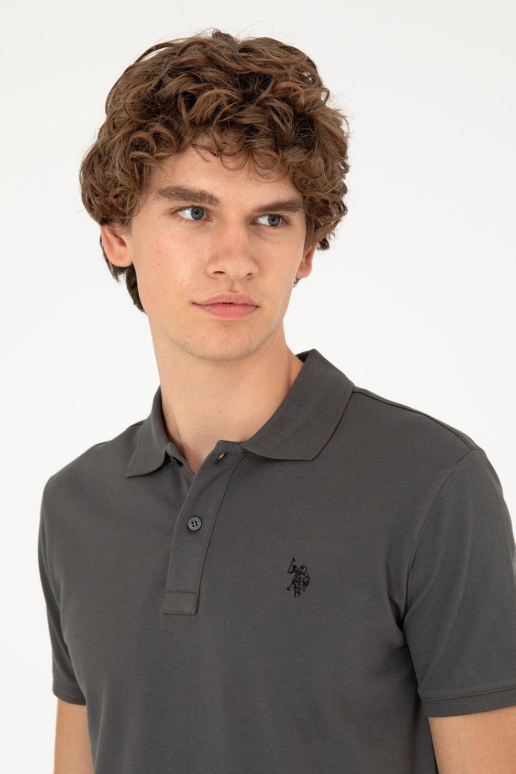 Мужская базовая футболка антрацитового цвета Неожиданная скидка в корзине - U.s. polo assn фото 2