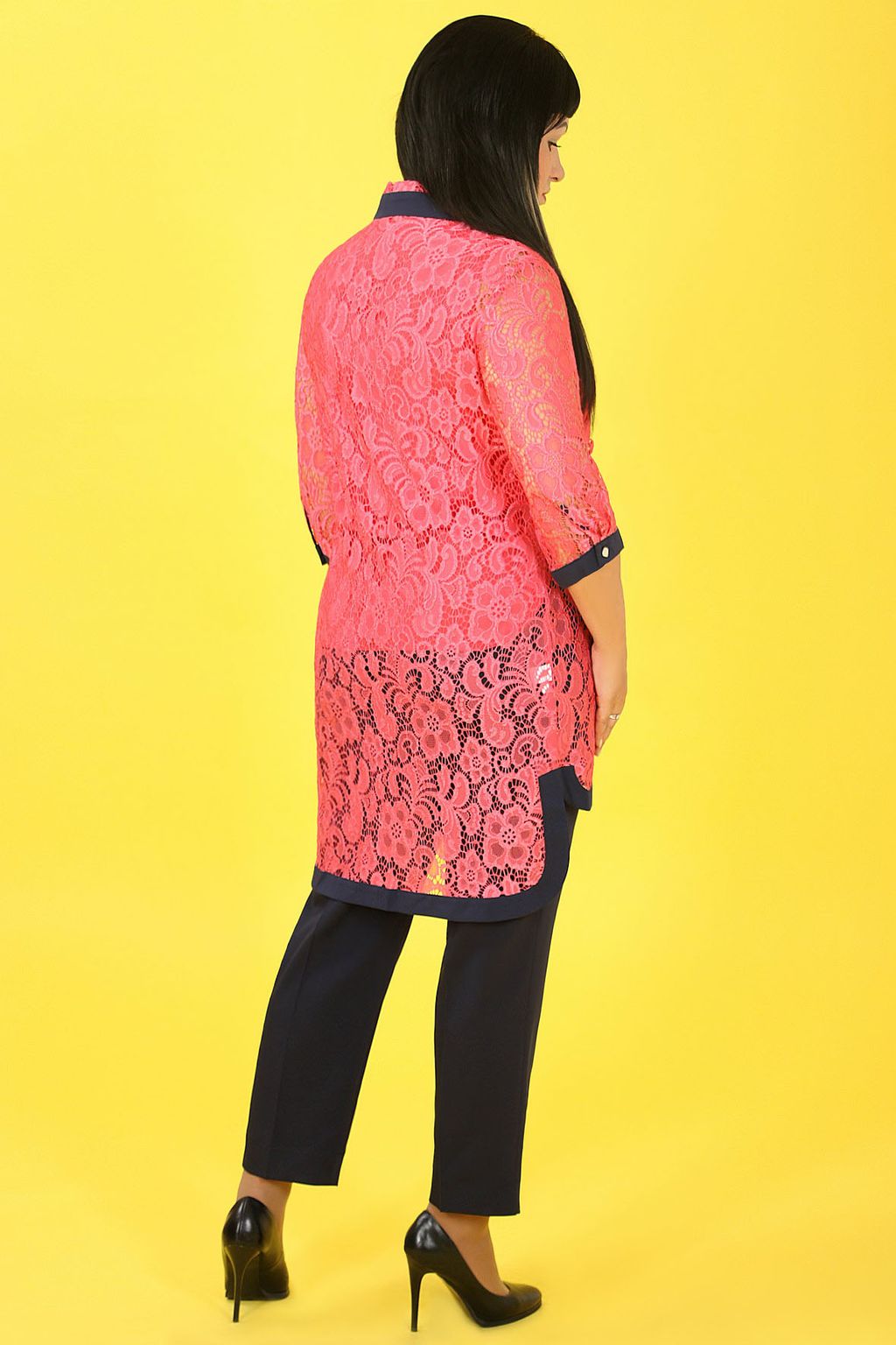 Костюм-тройка больших размеров праздничный с гипюром - Almond фото 2