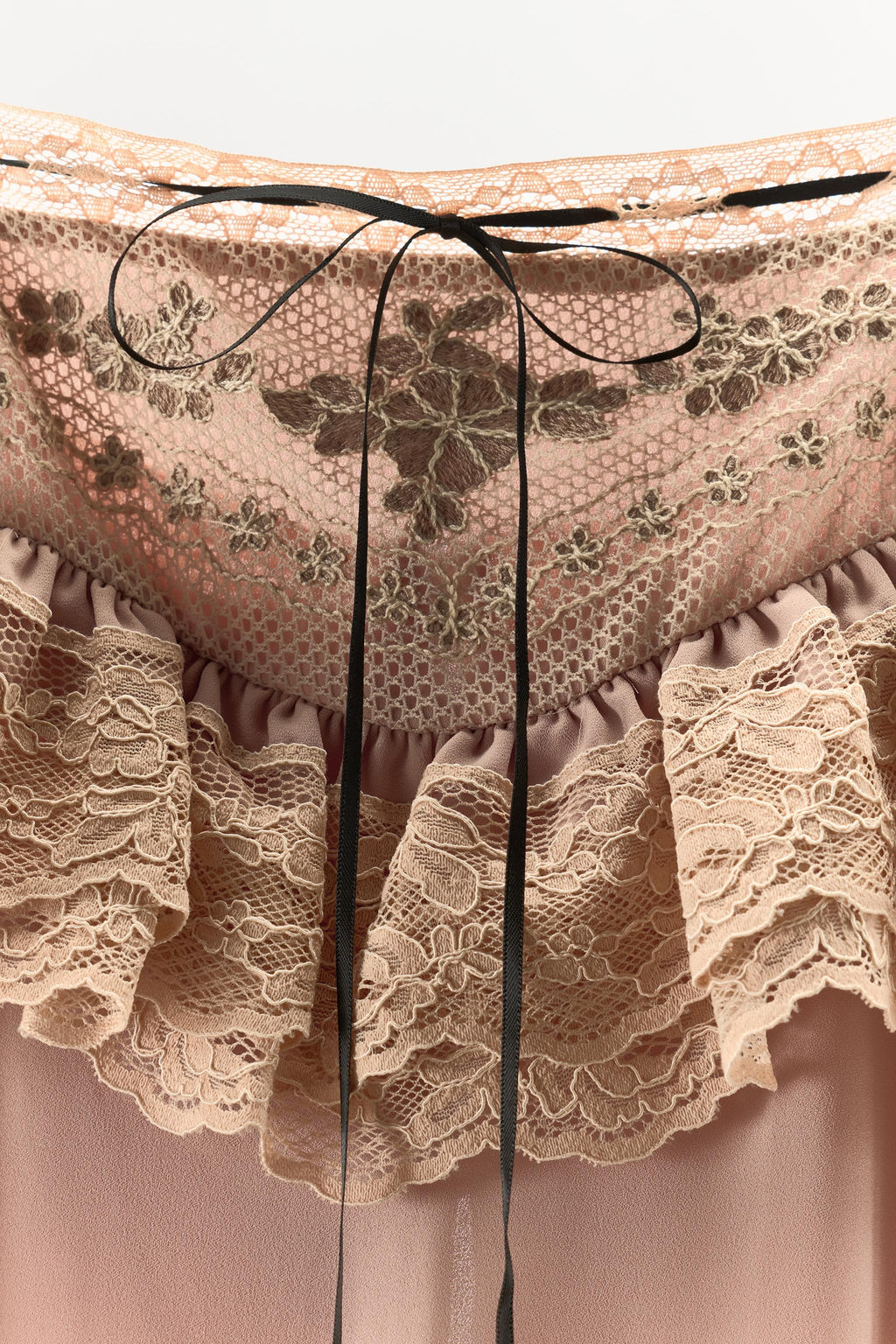 EMBROIDERED DRESS WITH CONTRAST BOW - Zara фото 6