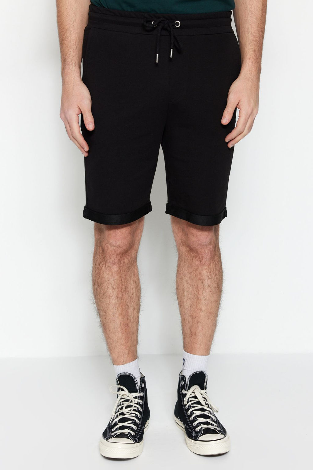 Siyah Regular/Normal Kesim Orta Boy Lastik Belli Bagc?kl? Duble Paca Sort TMNSS21SR0046