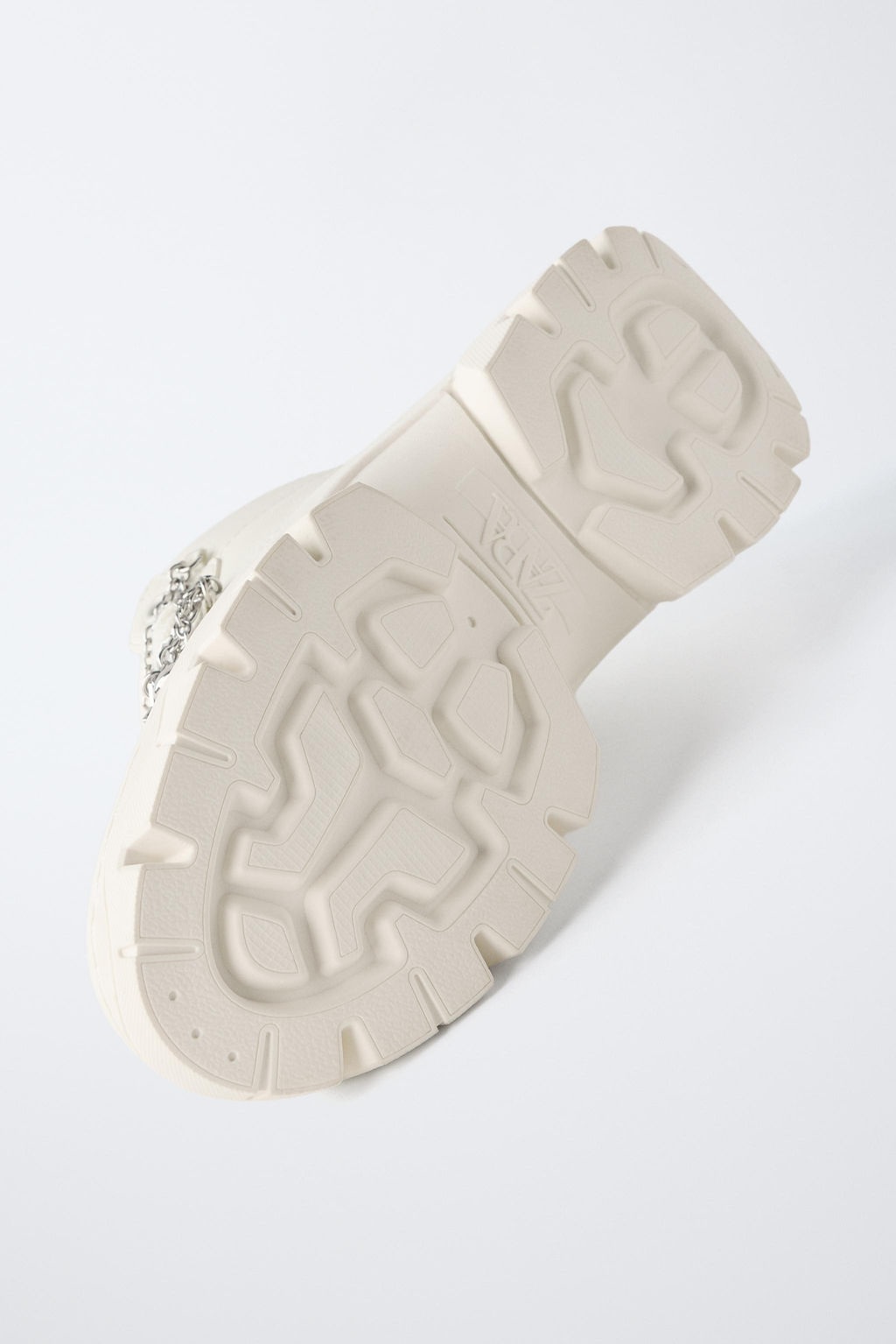 CHUNKY HIGH-TOP SNEAKERS WITH CHARMS - Zara фото 17