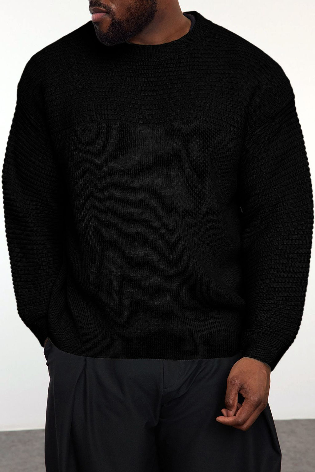 TRENDYOL MAN Siyah Oversize Bisiklet Yaka Dokulu Triko Buyuk Beden Kazak TMNAW25AN00010 - Trendyolmilla фото 3