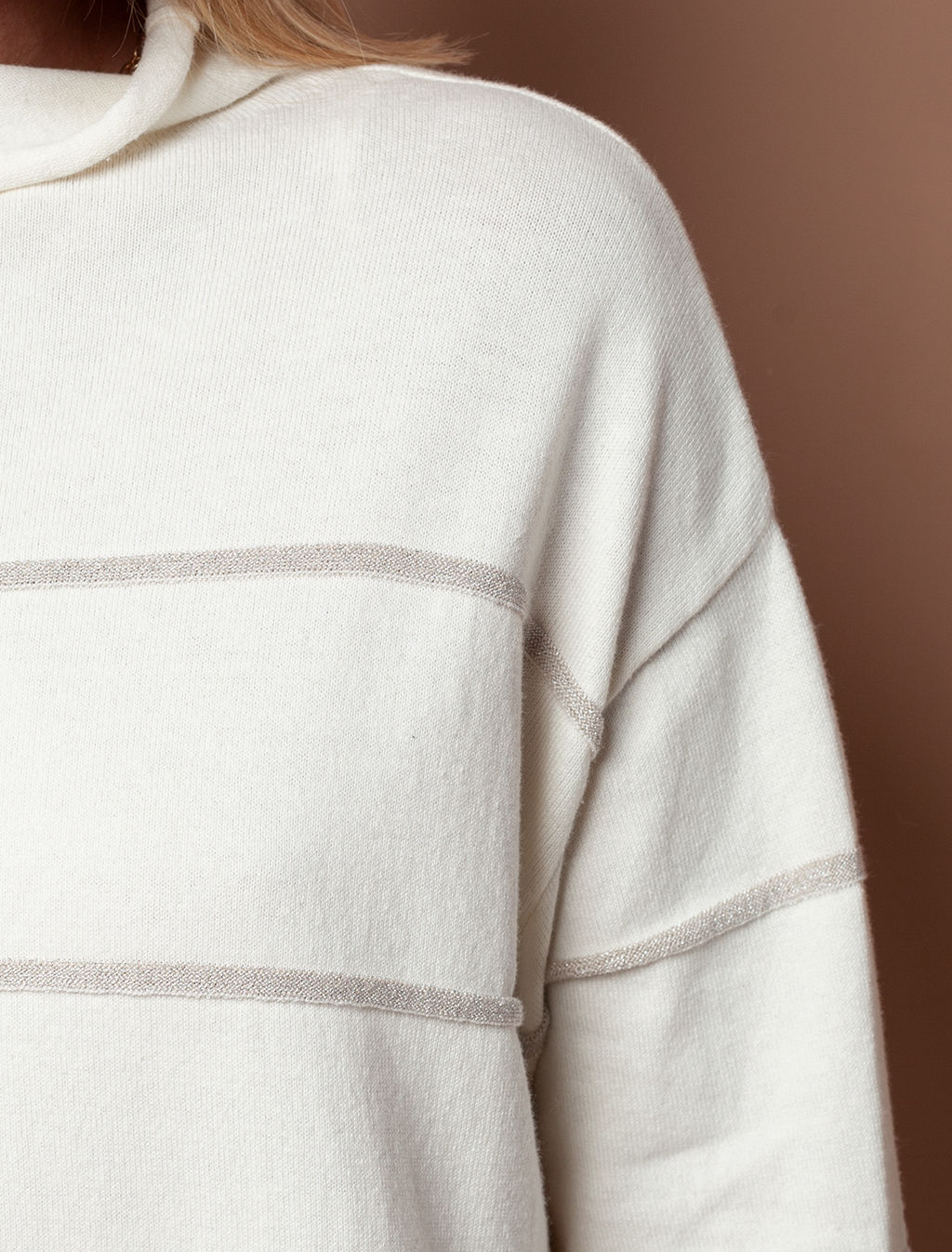 VILATTE / Джемпер тонкой вязки с мягким люрексом  фото 3