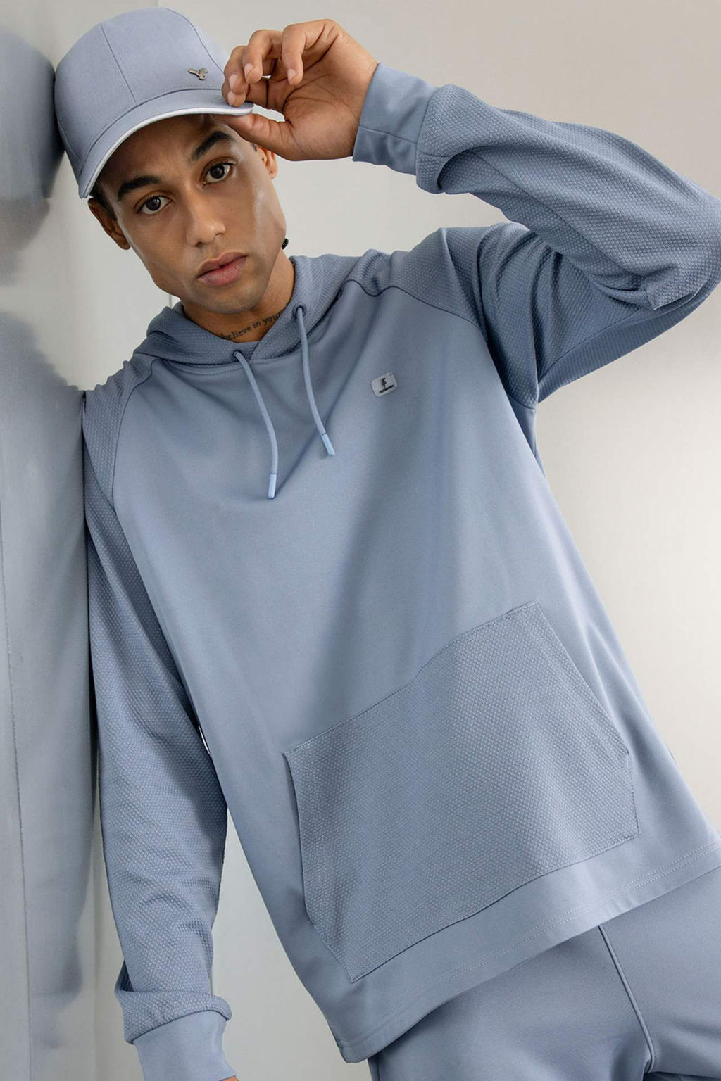 DeFactoFit Standart Fit Kapusonlu Basic Duz Sporcu Sweatshirt  фото 2