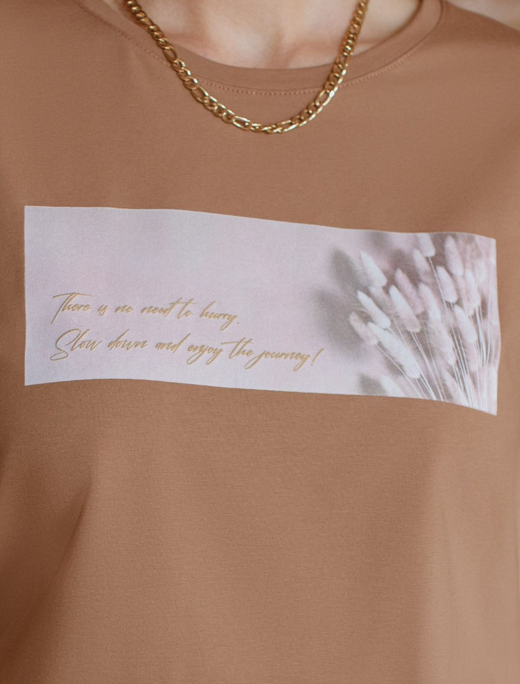 VILATTE / Футболка из премиального хлопка с авторским принтом  фото 2