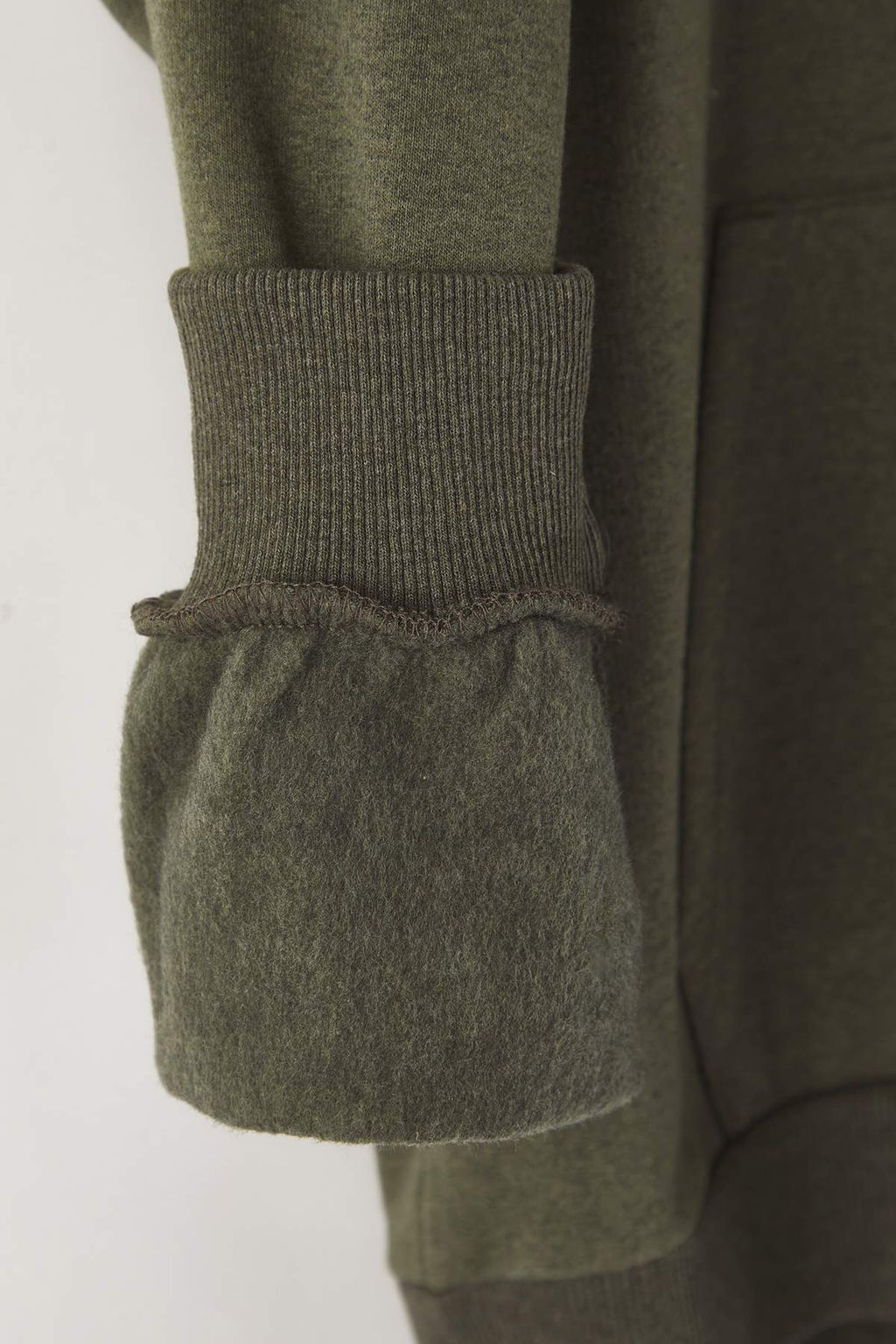 TRENDYOL MAN Siyah Oversize/Genis Kesim Kapusonlu Ici Polar/S?cak Tutan Cicek Bask?l? Sweatshirt TMNAW22SW1651 - Trendyolmilla фото 28
