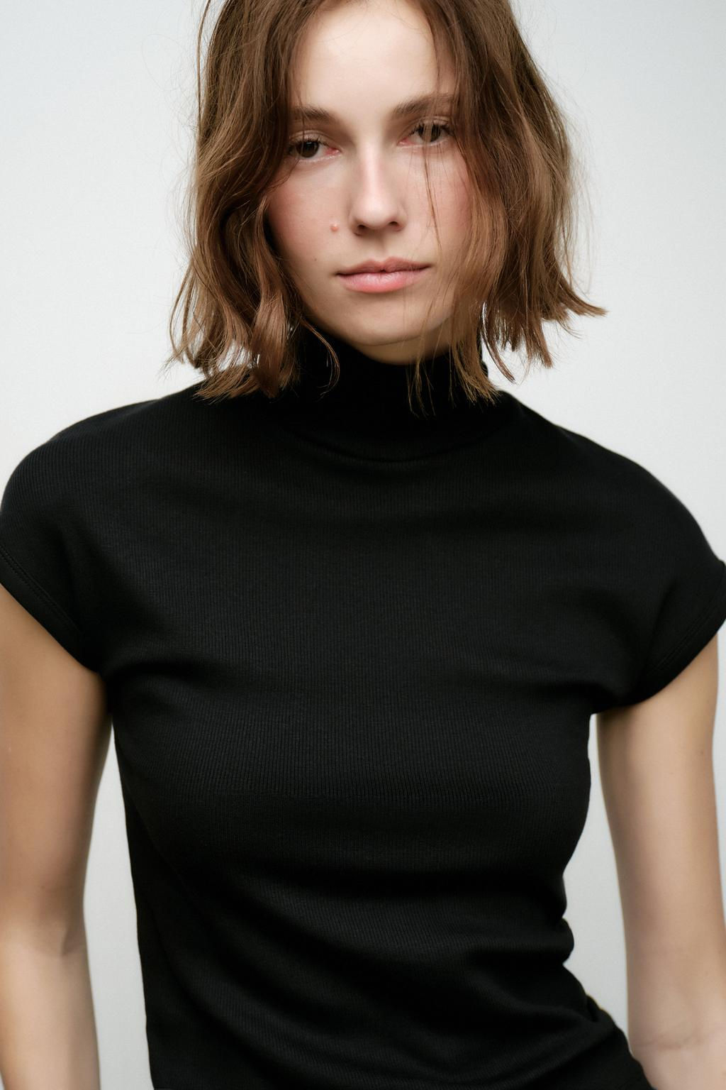 RIBBED HIGH NECK T-SHIRT - Zara фото 10