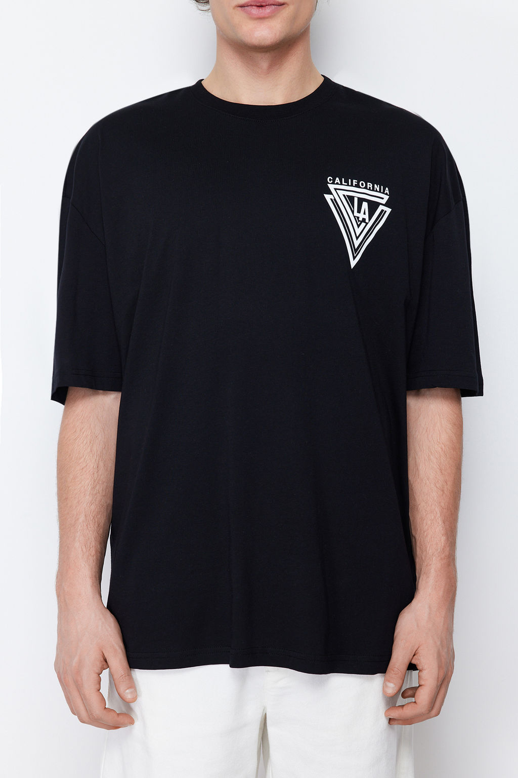 TRENDYOL MAN Oversize/Genis Kesim K?sa Kollu Sehir Bask?l? %100 Pamuklu T-Shirt TMNSS20TS1102 - Trendyolmilla фото 36