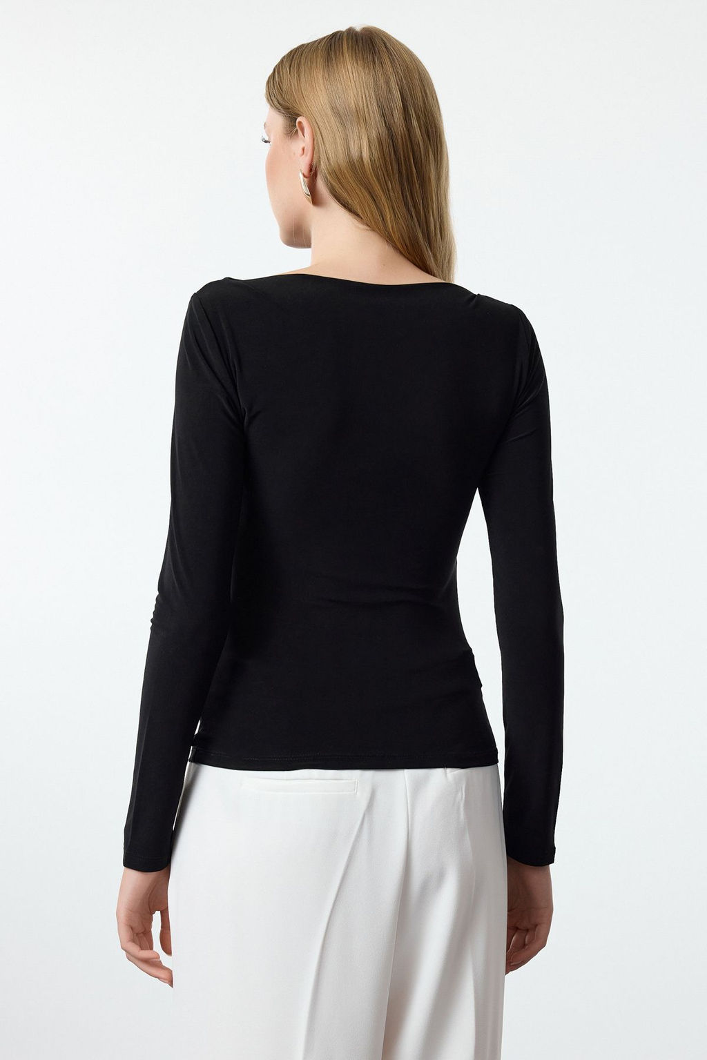 Siyah Kay?k Yaka Drapeli Vucuda Oturan Esnek Orme Bluz TWOAW25BZ00109