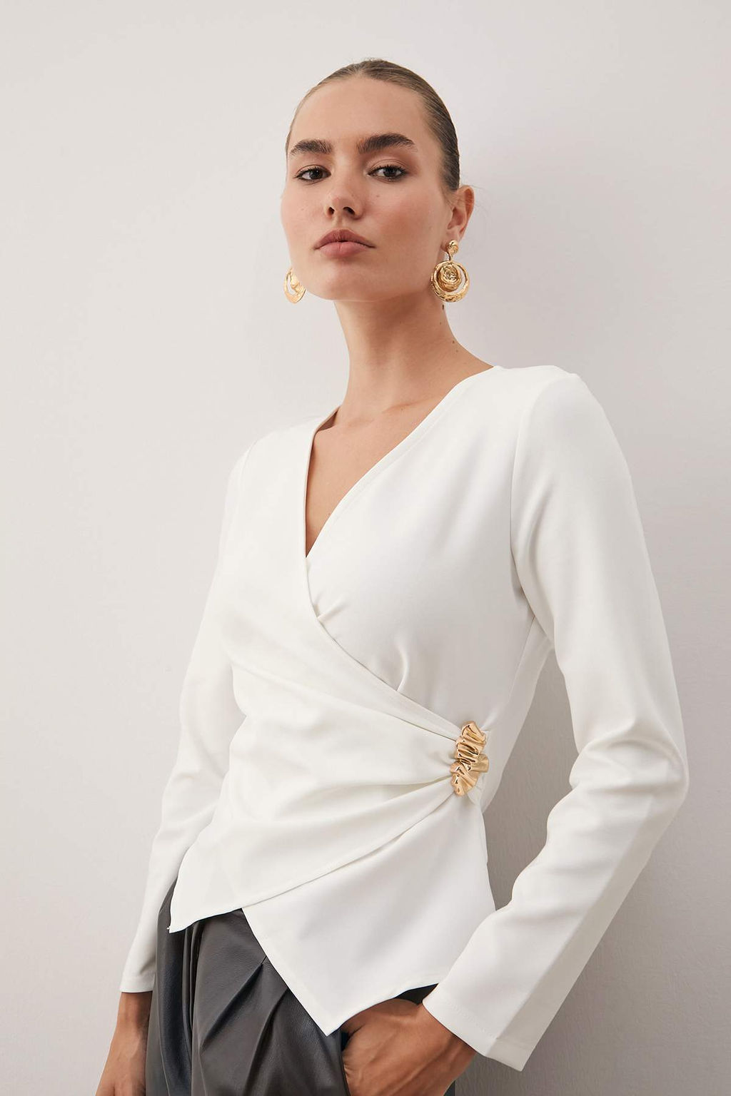 Ekru Kruvaze Toka Detayl? Dokuma Bluz TWOAW26BZ00142