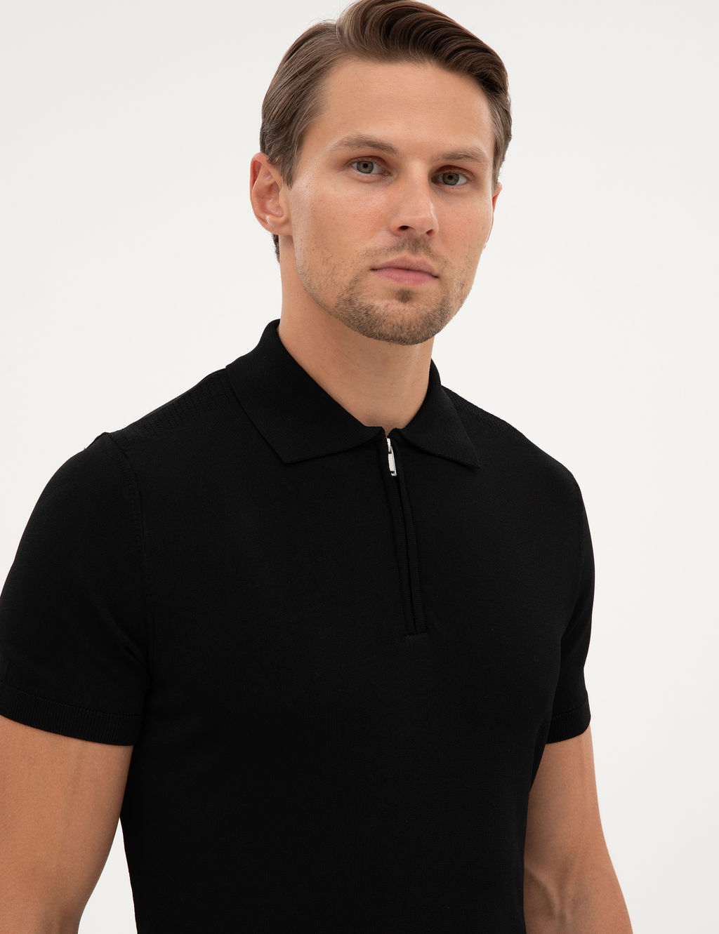 Siyah Slim Fit Fermuarl_ Polo Yaka Triko Kazak