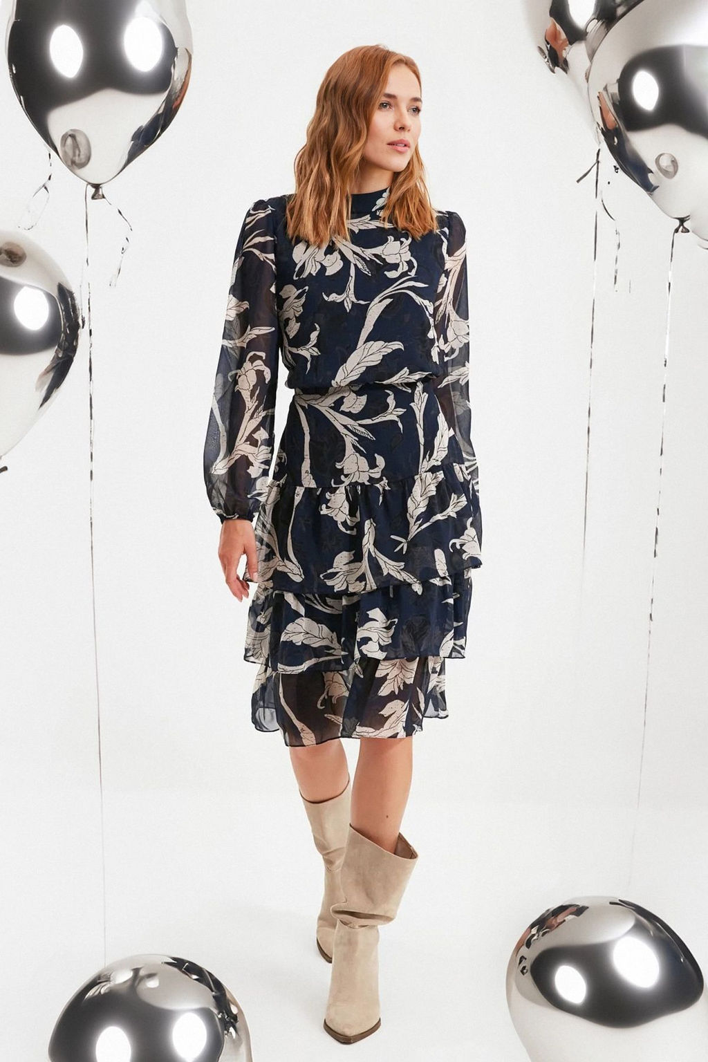 TRENDYOLMILLA Siyah-Cok Renkli Cicekli Skater F?rf?r Midi Dokuma K?sl?k Elbise TWOAW21EL0354 фото 10