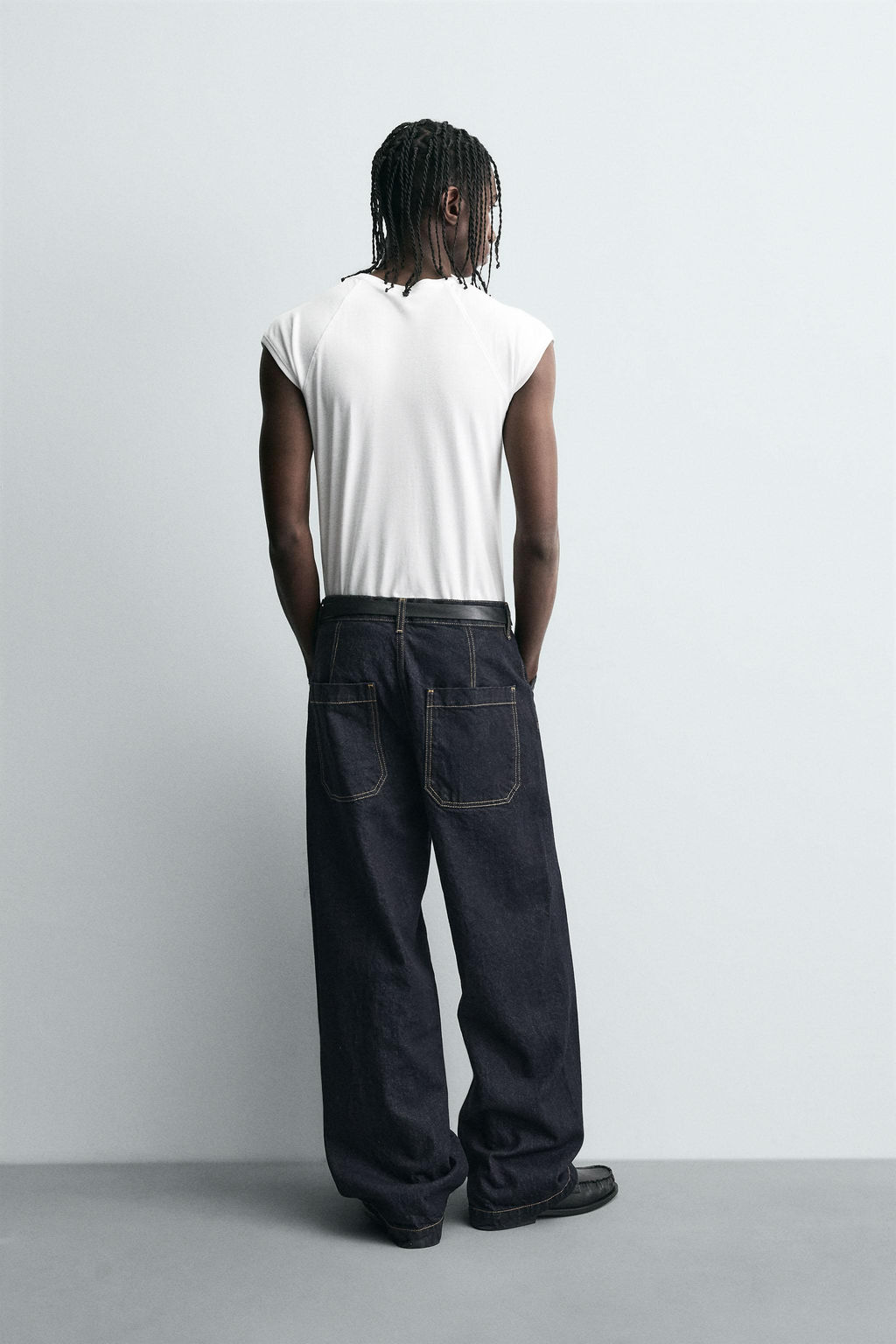 BAGGY FIT JEANS WITH TWISTED SEAM - Zara фото 3
