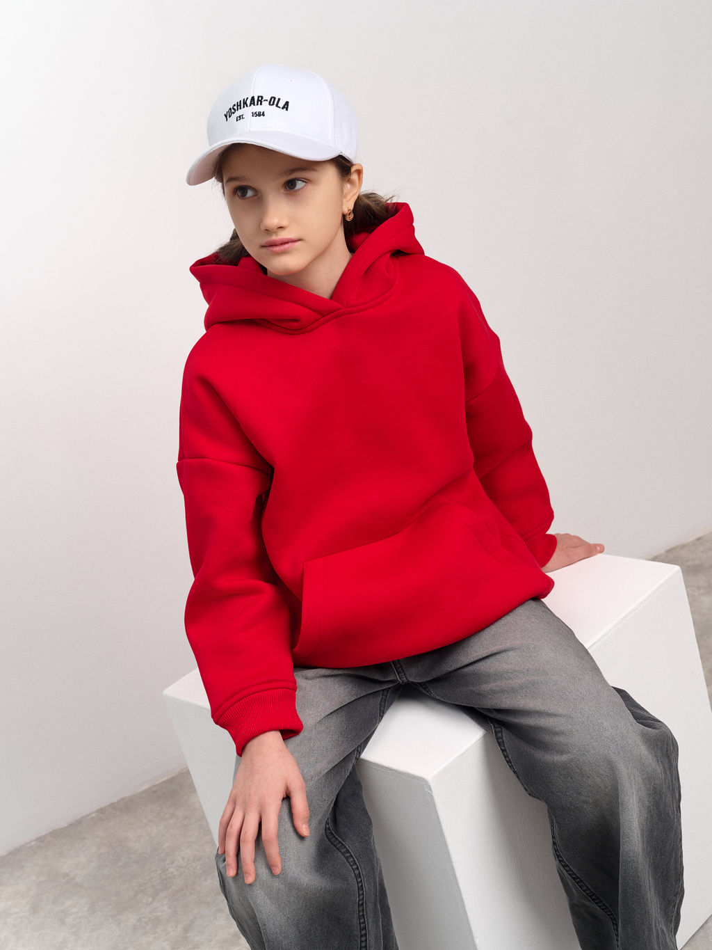 Толстовка с капюшоном для девочки "Basic" красный