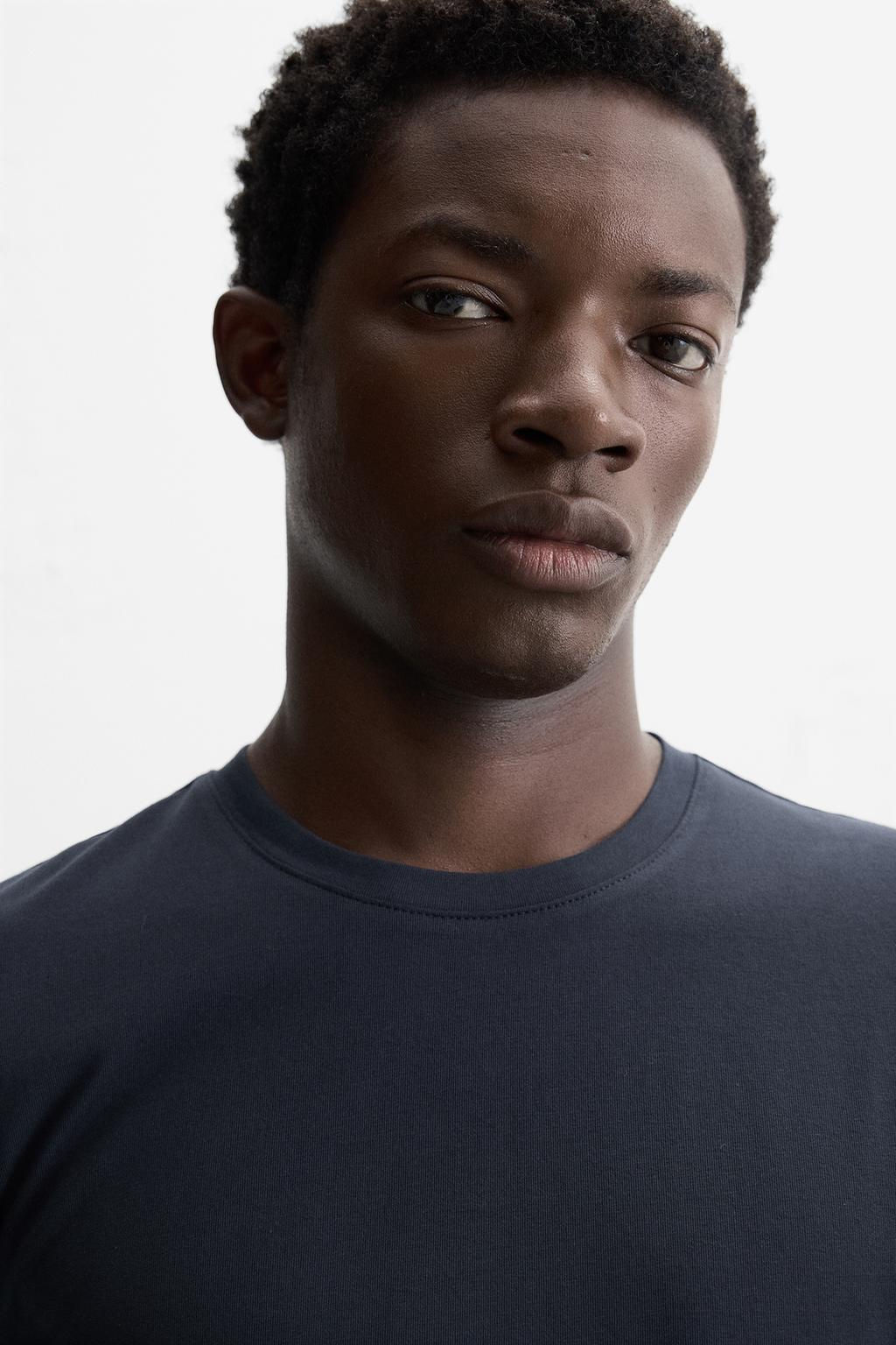 BASIC SLIM FIT T-SHIRT - Zara фото 21