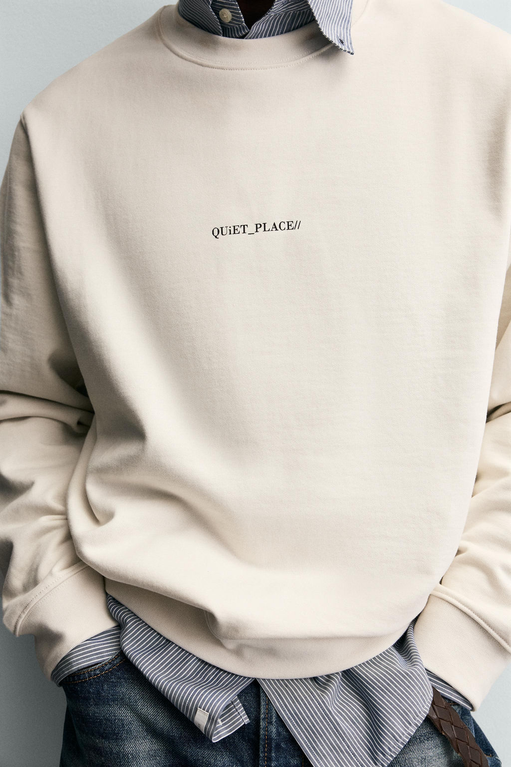 REGULAR FIT PRINTED SLOGAN SWEATSHIRT