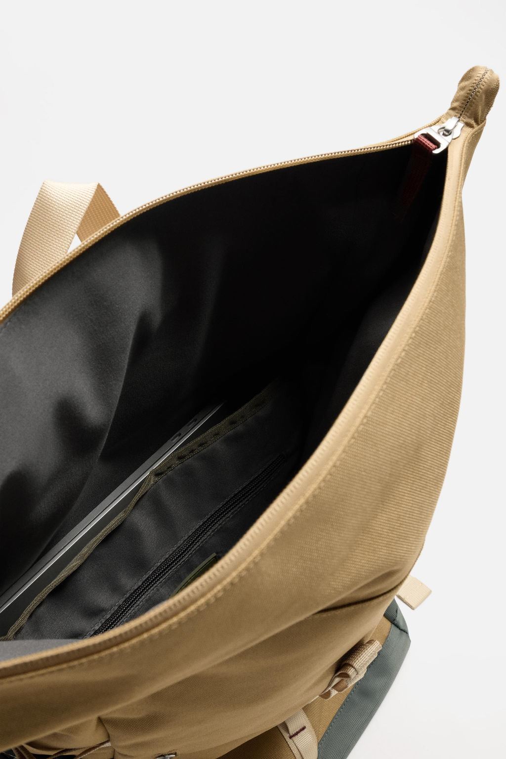 TECHNICAL FLAP BACKPACK - Zara фото 4