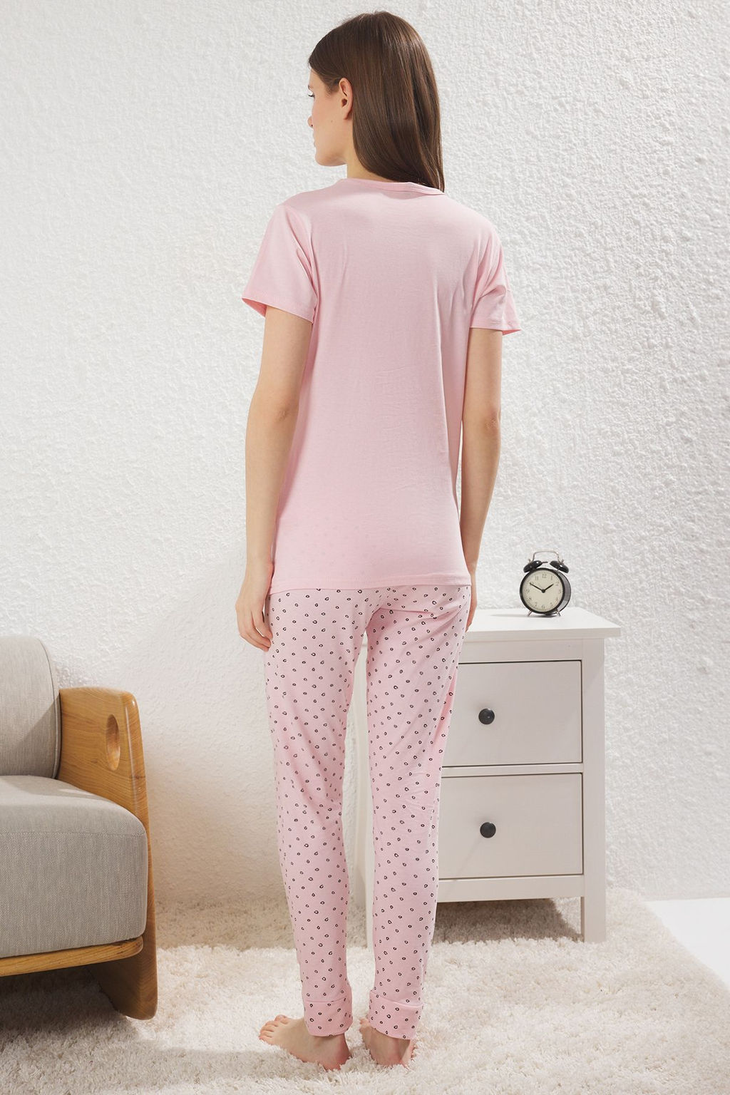 Trendyolmilla Ac?k Pembe Pamuklu Galaksi ve Slogan Bask?l? Orme Pijama Tak?m? THMSS25PT00385  фото 4