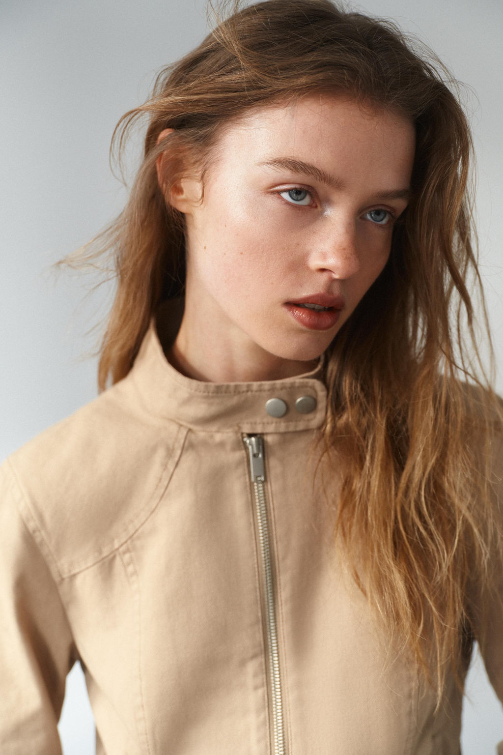 CHAQUETA EFECTO LAVADO / Tostado - Zara фото 9
