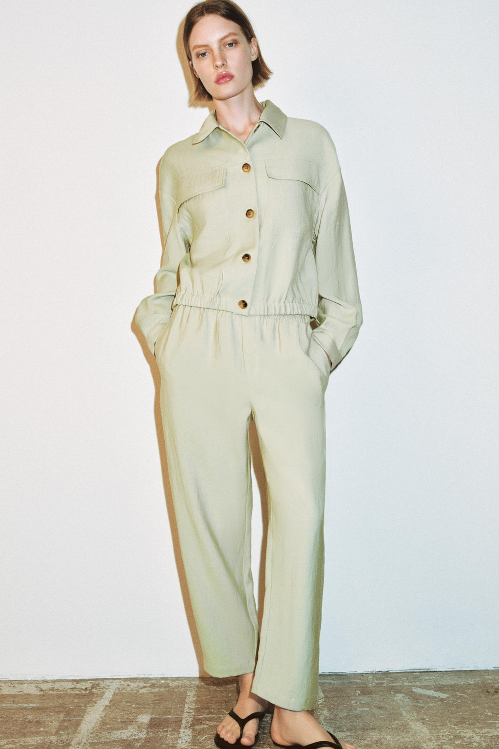 PANTAL?N CARROT CINTURA EL?STICA / Verde agua